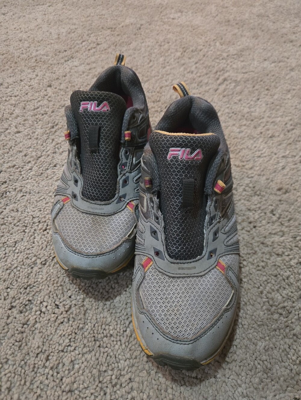 FILA Women's Gray Sneakers with Pink Logo and Yellow Accents, Size 7.5, Used